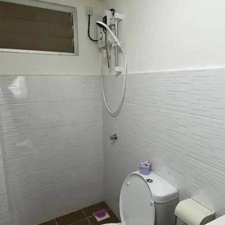 Rafahiyyah Homestay, Puncak Alam Kuala Selangor Luaran gambar