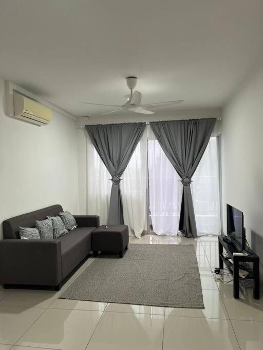 Rafahiyyah Homestay, Puncak Alam Apartment Kuala Selangor